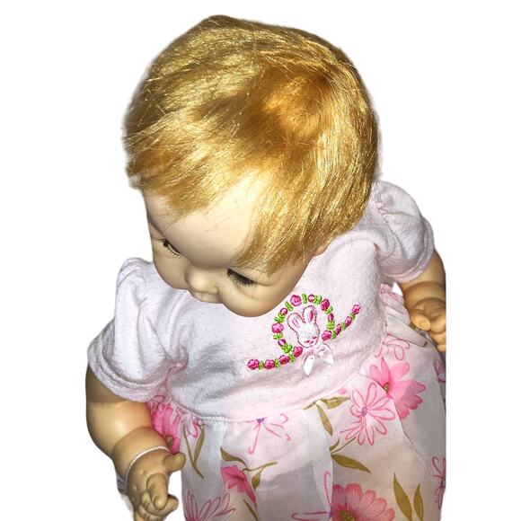 21" 1965 Madame Alexander Cloth Body with Vinyl Head and Limbs Baby Doll - Picture 3 of 12